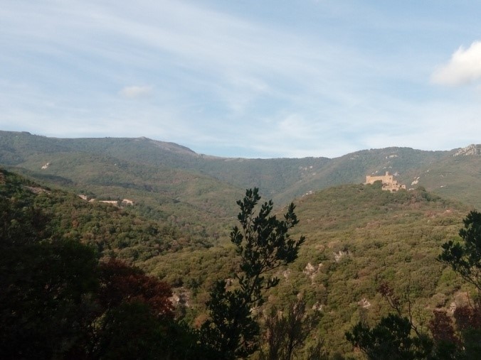 L’Albera: ruta de l’aigua, monumental i vinícola